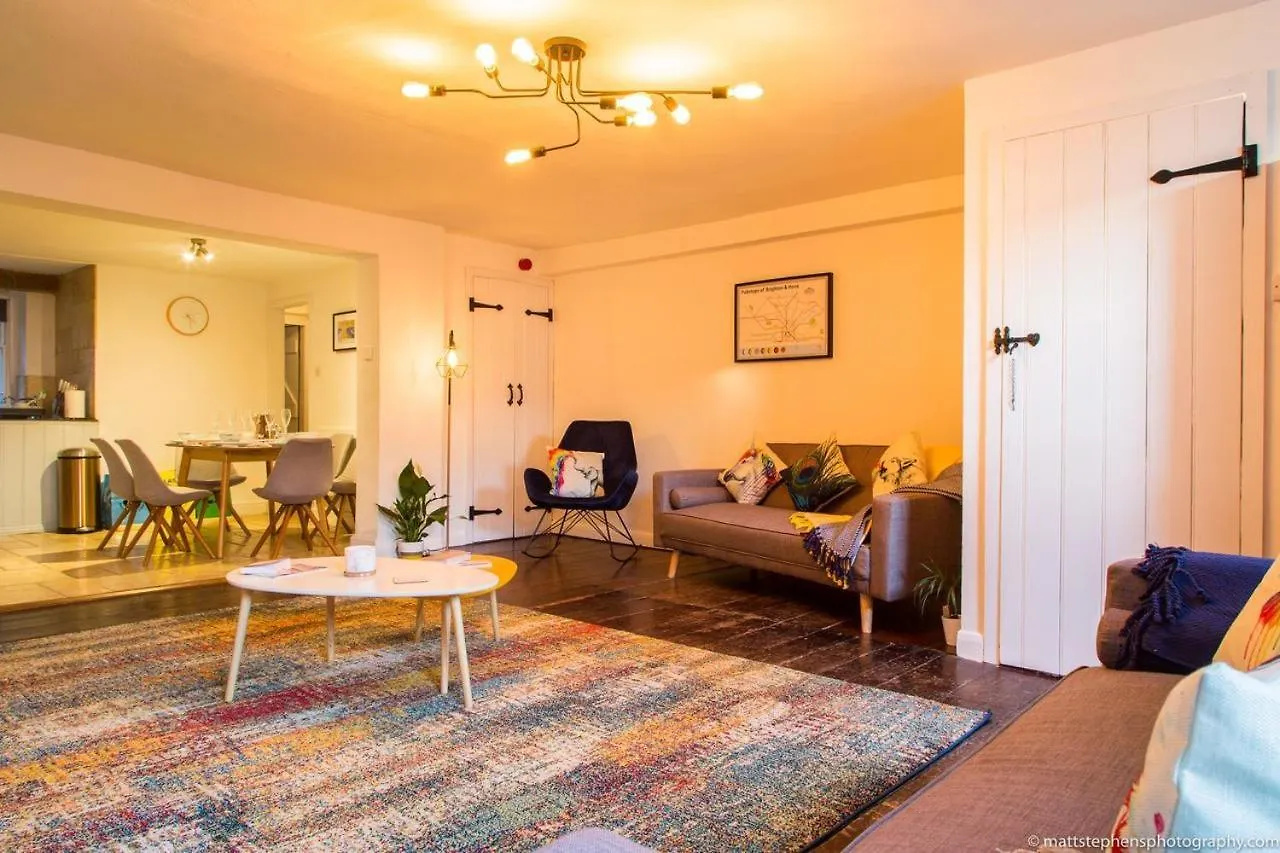 Seafront Apartment With Garden Brighton